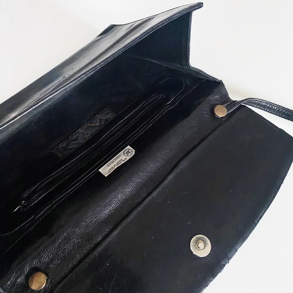 70s vtg black leather snakeskin envelope clutch - crossbody strap - Picture 5 of 11